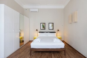 1 slaapkamer, een strijkplank/strijkijzer, wifi, beddengoed
