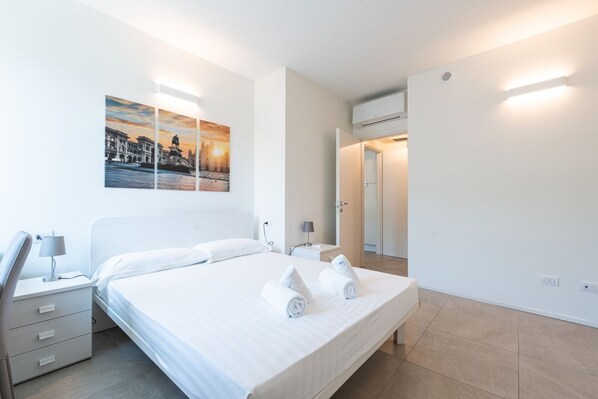 1 bedroom, iron/ironing board, WiFi