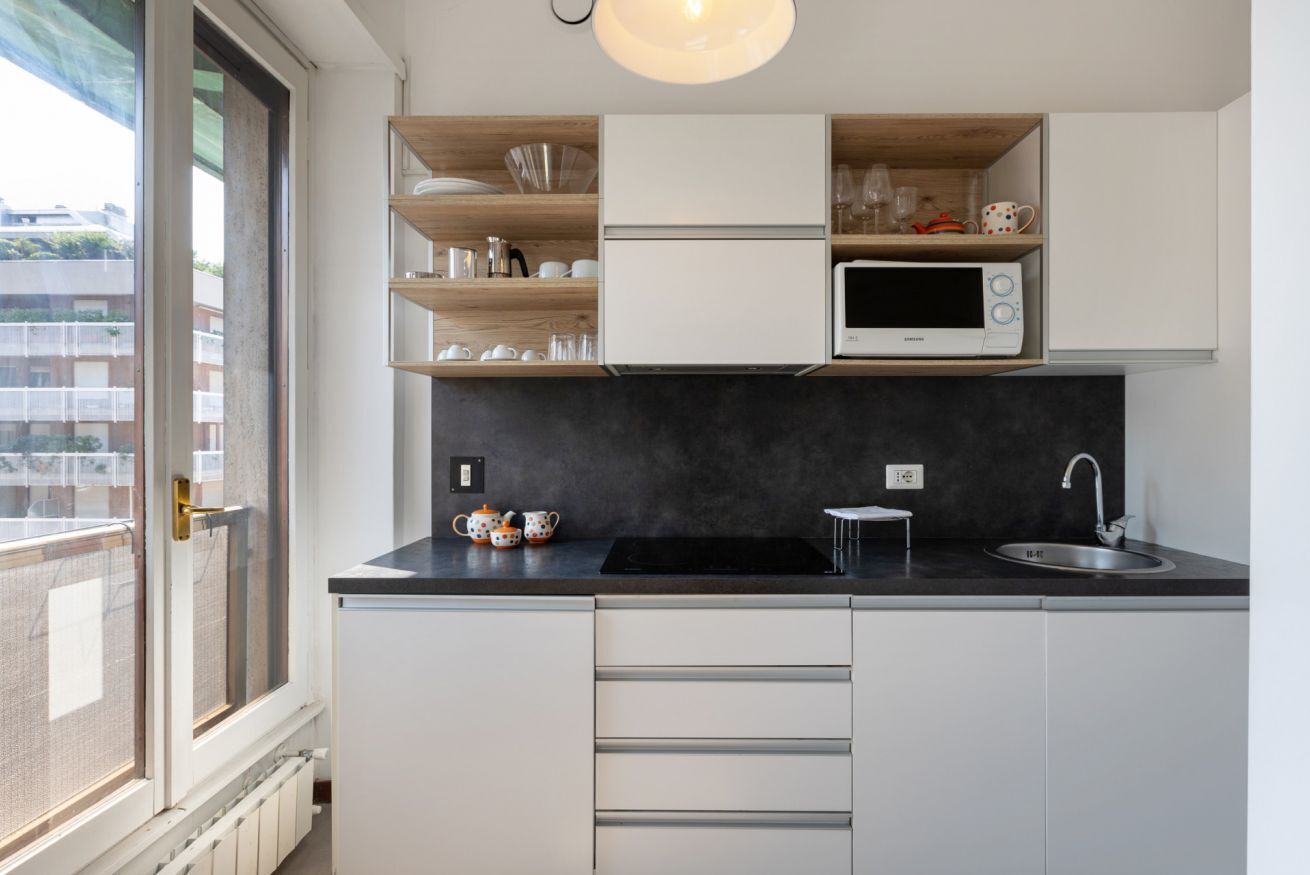 Micro-ondes, four, plaque de cuisson, lave-vaisselle