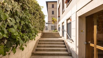 Enceinte de lâhĂ©bergement