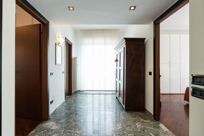 Interior - Fantastic two bedroom ZARA 5th fl. - Mirable PM (Milano)