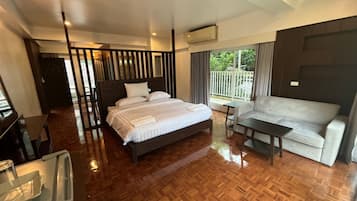 Deluxe Room, Balcony, Garden View | Premium bedding, desk, laptop workspace, free WiFi