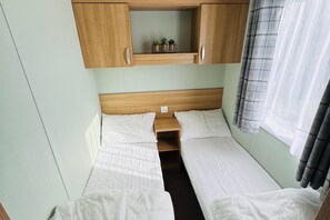 3 habitaciones, tabla de planchar con plancha y wifi 