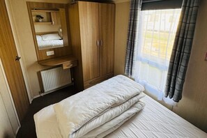 3 bedrooms, iron/ironing board, WiFi