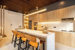 Private kitchen - Tropical Bliss Villa 9E - 10min to Beach (Ungasan)