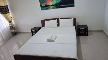 Room, 1 Bedroom, Accessible, Smoking | 1 bedroom