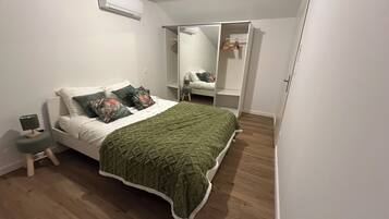 3 sovrum, strykjÀrn/strykbrÀda, wi-fi och sÀngklÀder