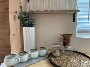 Interior - Pink Bungalow . Sweet Location. Walkability (Austin)