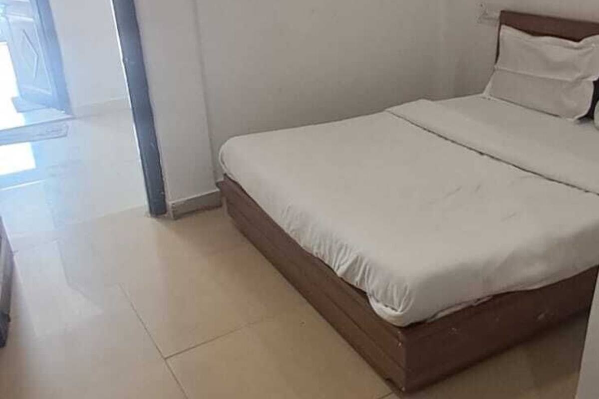 Non AC Standard Room | WiFi (free)