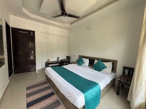 ห้องดับเบิล, ระเบียง, วิวแม่น้ำ | Wi-Fi ฟรี