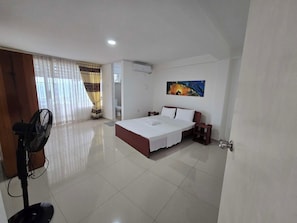 1 bedroom - Room-kandy Panoramic MPM Deluxe Balcony (Kandy)