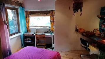 2 Schlafzimmer, Schreibtisch, WLAN, Bettwäsche
