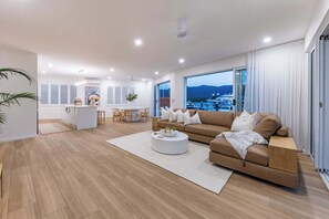 TV, impianto stereo, studio