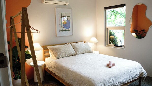 3 عدّة غرف نوم ومكواة/لوح كي وسرير سفر وواي فاي