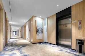 Interior - H Hotel (Wuhan Hanzheng Street Chongren Road Metro Station Jiangtan Branch) (Wuhan)