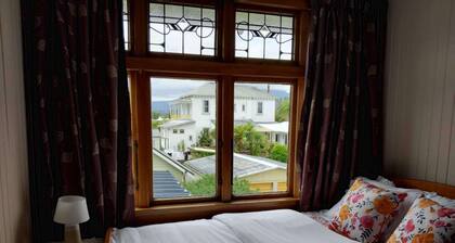 Fabulous 5-bedroom villa with WiFi in charming Westport