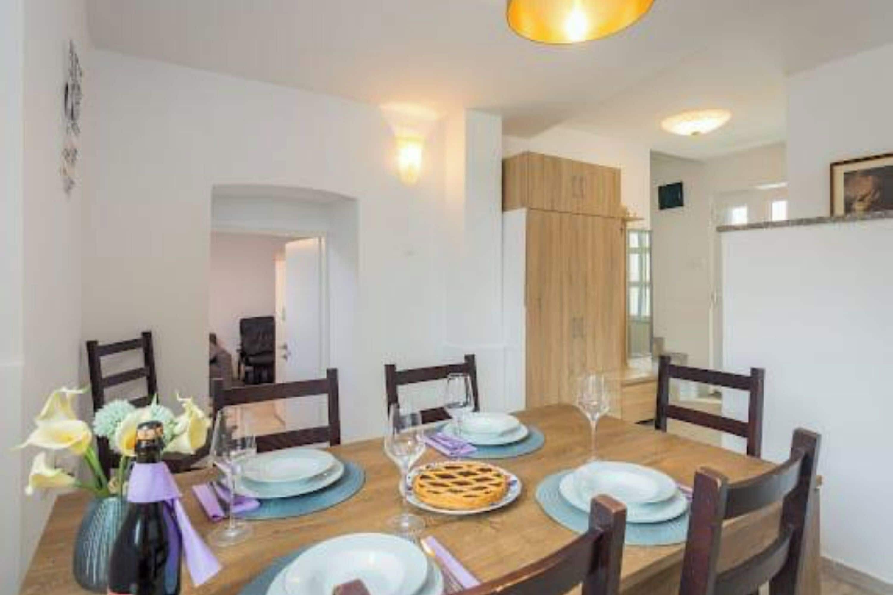 Standard Apartment, Multiple Bedrooms (Apartment Alice close to Pula centre) | Dining