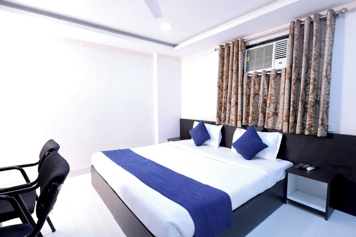 Deluxe Room, Balcony, City View | 1 bedroom, free WiFi