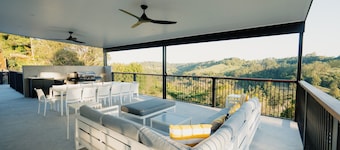 Luxe Hinterland Retreat