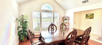 Charming 3-bedroom house with WiFi, AC in welcoming Duncanville