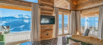 Detached luxury villa with a sauna and views