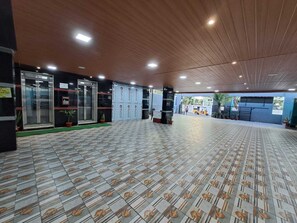 Free self parking - Akshayaa Grand  (Visakhapatnam)