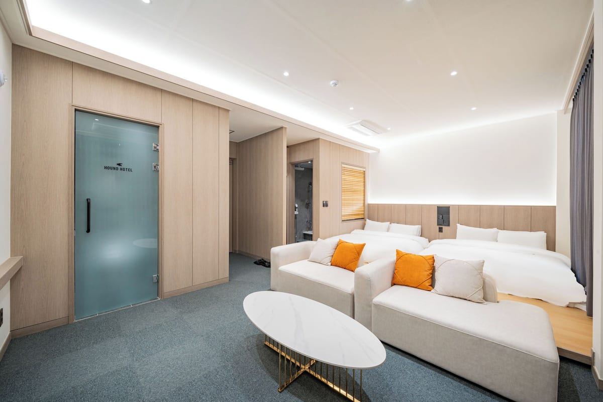 Suite Family Ryokan | Bộ đồ giường cao cấp, bàn, phòng cách âm