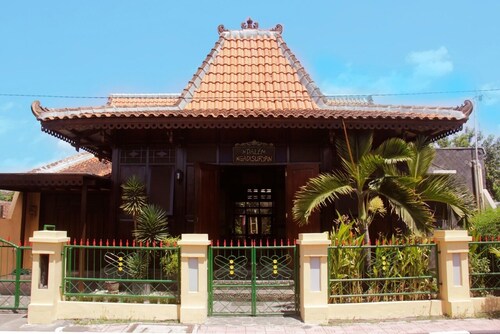 4-bedroom villa in terrific Jogja with AC