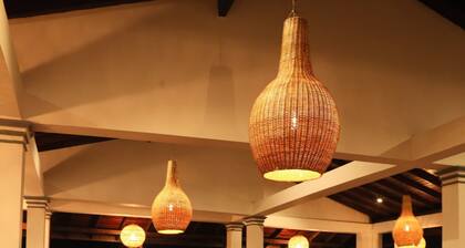 10-bedroom hotel in amazing Matara with AC