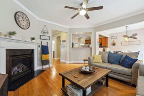 TV, fireplace, offices