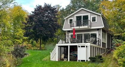 Waterfront Oasis~Pool Table~Deck~Dock~Garage