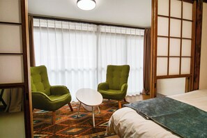 3 多间卧室、熨斗/熨衣板、WiFi、床单