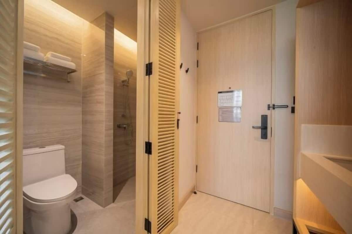 Baño | Regadera, amenidades de baño gratuitas, secadora de cabello, toallas