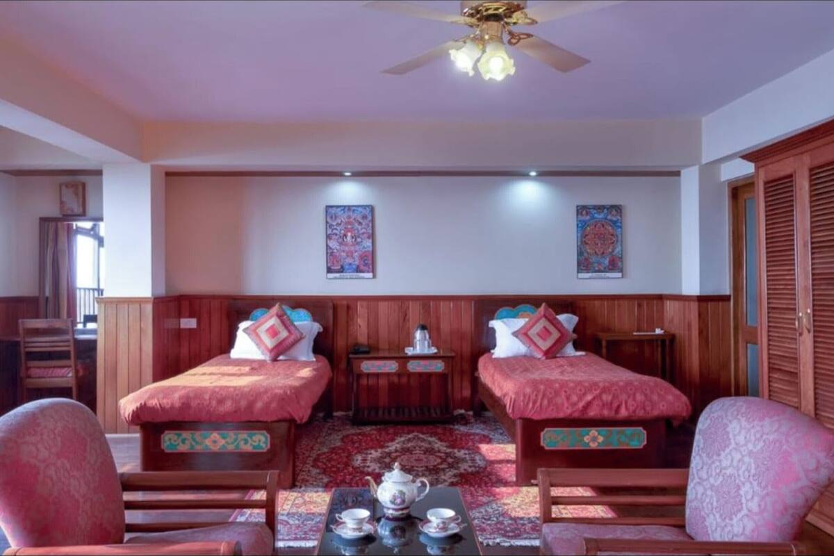 Luxury-Zimmer | Schreibtisch, kostenloses WLAN, Bettwäsche
