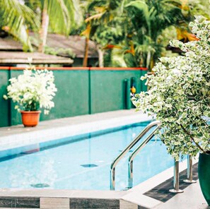 12 piscines extérieures
