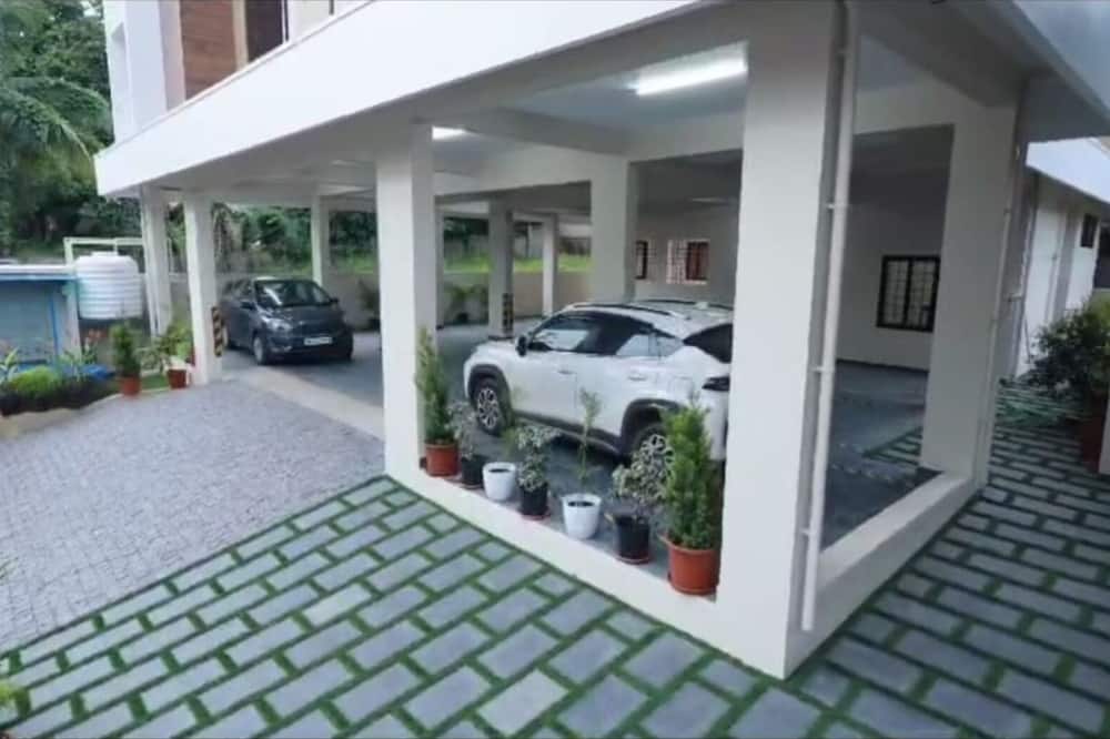 Malabar Apartments