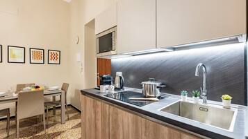 Apartemen Keluarga, 1 kamar tidur, microwave (Lovely Apartment In Genova Historic) | Dapur pribadi