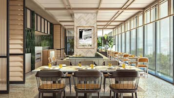 2 restaurantes, se sirve desayuno