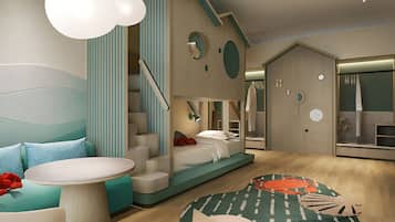 Minibar, in-room safe, laptop workspace, blackout curtains