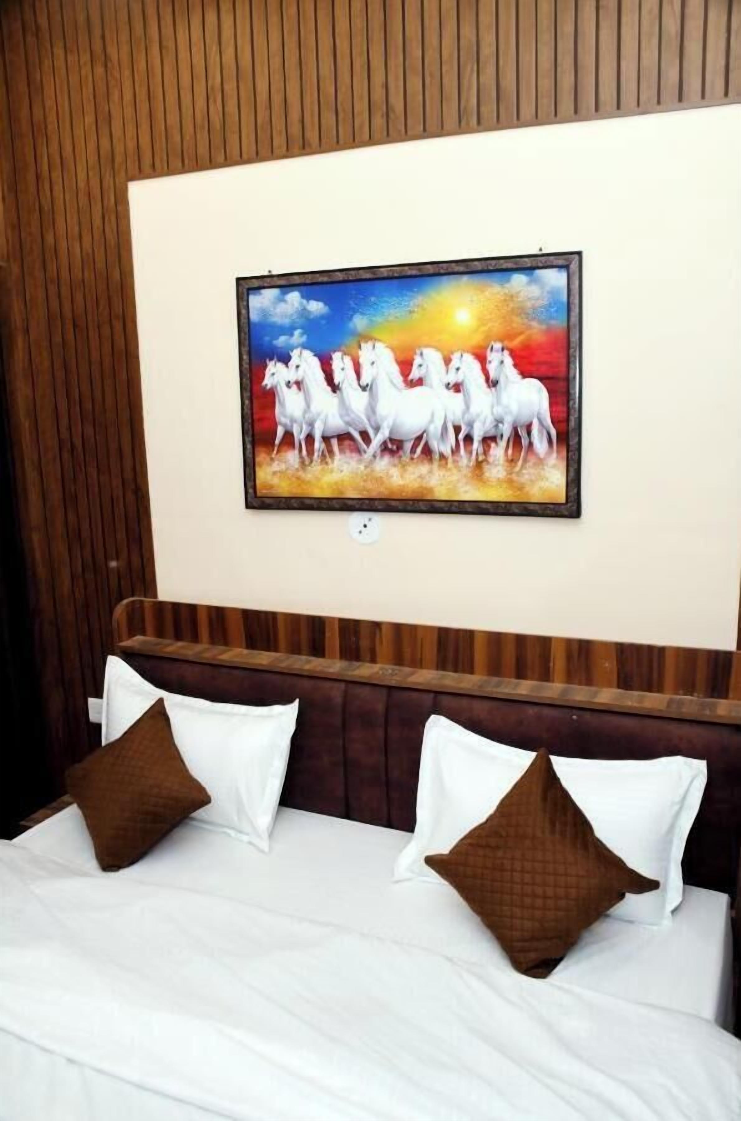Deluxe Double Room | Free WiFi