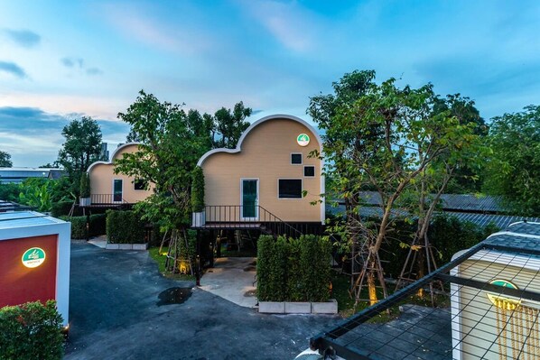 Front of property - NY Resort Nonthaburi (Nonthaburi)