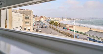 Host Stay Beachside Gallery