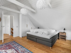4 bedrooms, internet