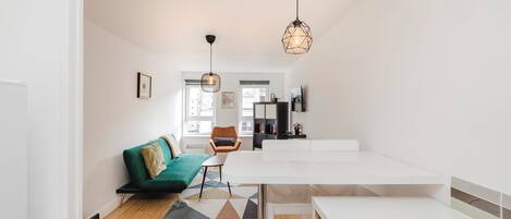 Lägenhet Deluxe - utsikt mot staden | Eget kök | Kaffe- och tebryggare och vattenkokare