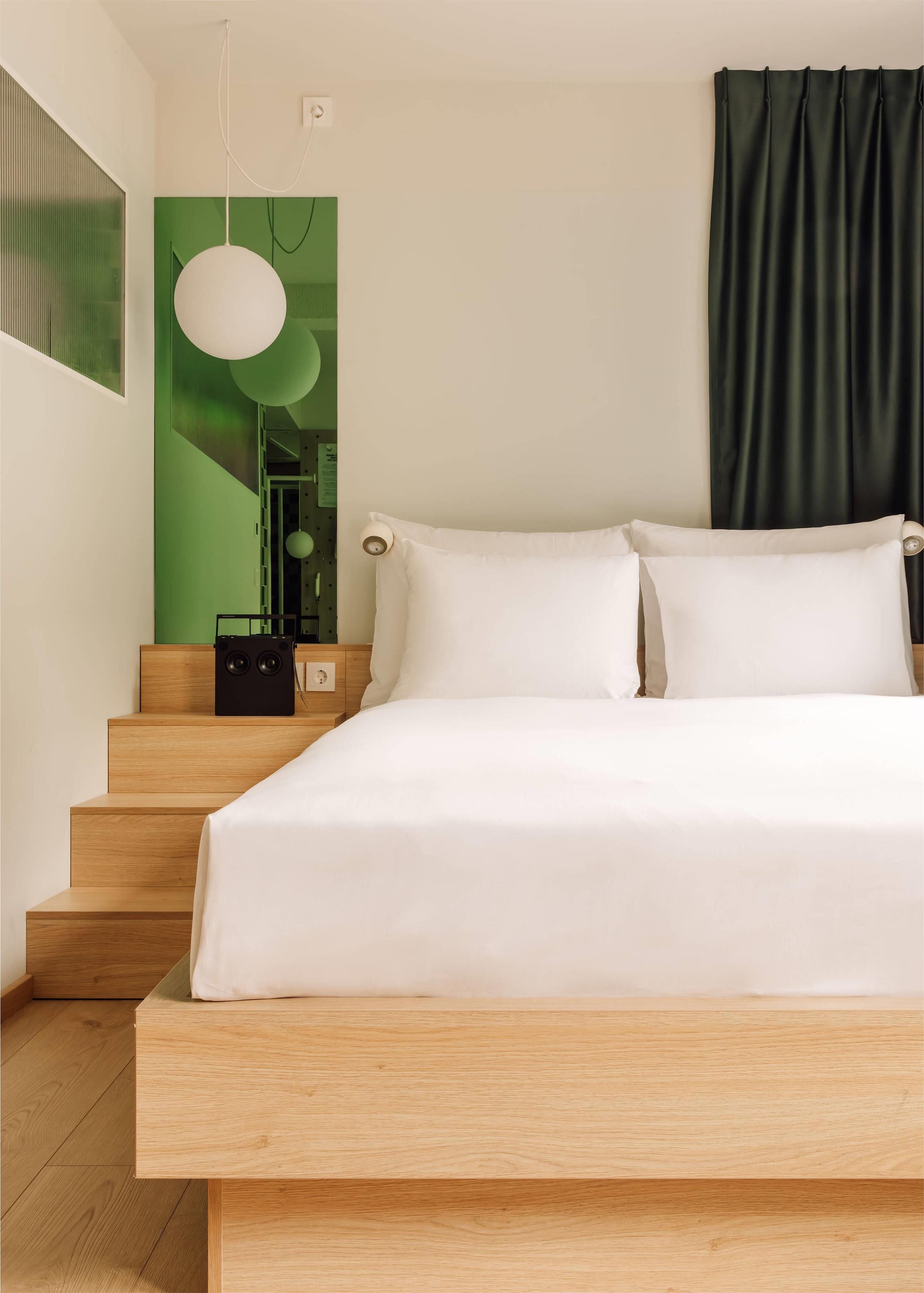 Hypo-allergenic bedding, minibar, laptop workspace, blackout curtains