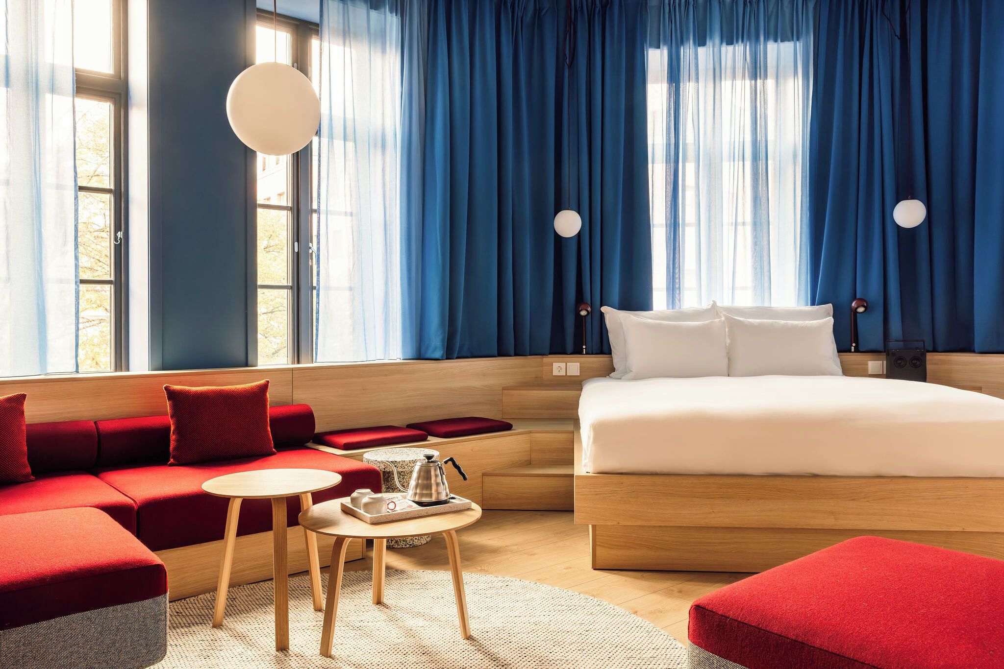 Ropa de cama hipoalergénica, minibar y espacio para trabajar con laptop 