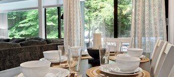 Dog Friendly ~ Arcade ~ Grill! ~ Close to Loon