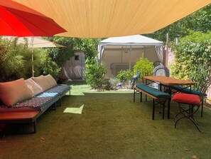 屋外ダイニングエリア