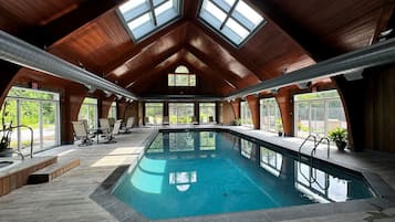 Piscine couverte, piscine chauffée