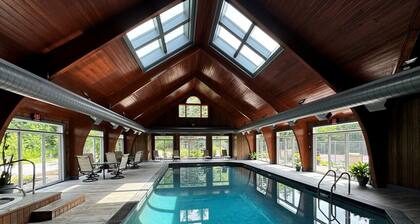 Greenspring Townhome at Mount Snow with free shuttle, Amenities